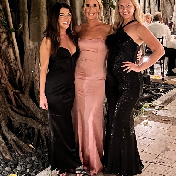 Vince camuto gown - Picture 4 of 4